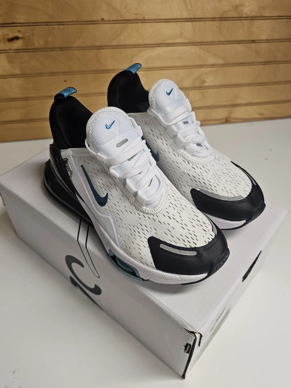 Nike kids air